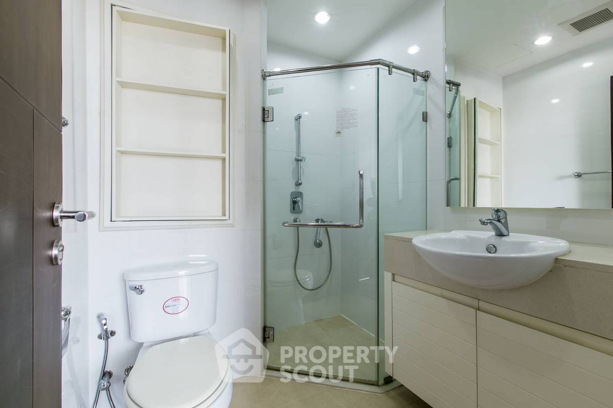picture 3-BR Condo at Siri Residence Sukhumvit near BTS Phrom Phong (ID 3431234) - 8/17