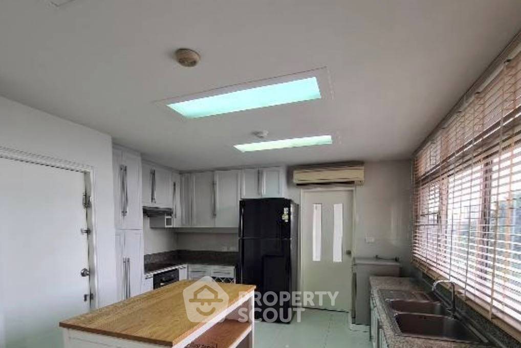 picture 4-BR 300 Sqm At La Cascade Condominium Near BTS Ekkamai (ID 3463186) - 5/8