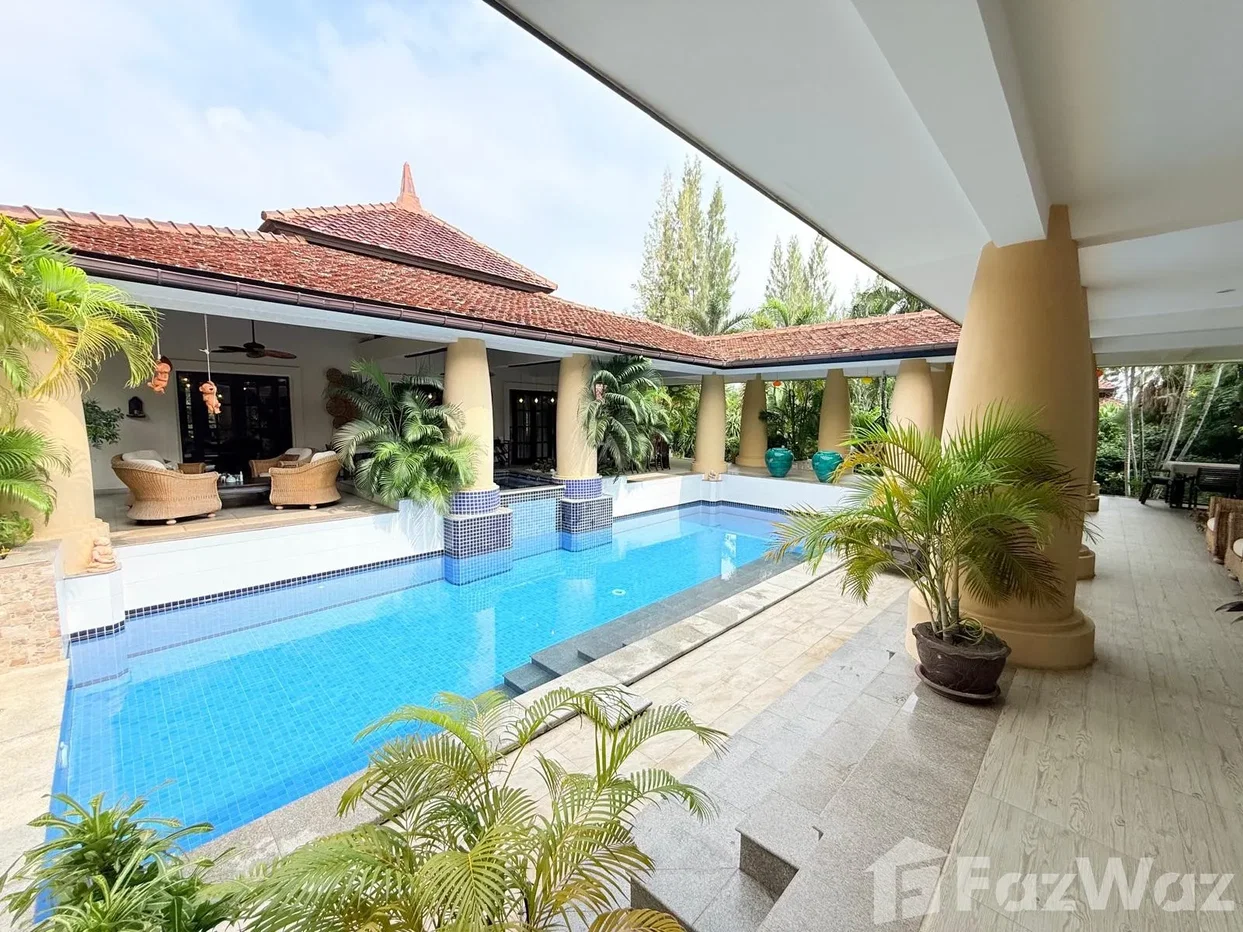 picture Beautiful Traditional Bali-Style Villa at Hunsa 6906250 - 20/51