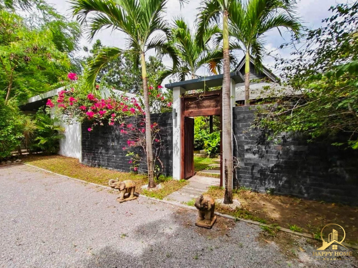 picture Balinese-Style Pool Villa for Sale in Palm Hill Golf Course | North Hua Hin - 3/35