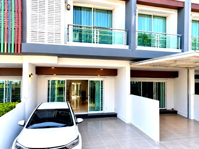 เช่าทาวน์โฮม หลักสี่พลาซ่า : แยกแจ้งวัฒนะ 500 ม.เมืองทองธานี ให้เช่าทาวน์โฮม 3 ชั้นฟังก์ชั่น 3 นอน 3 น้ำ ขนาดที่ดิน 30 ตร.ว.พื้นที่ใช้สอย140 ตร.ม.ใกล้รร.คลองเกลือ 600 ม.