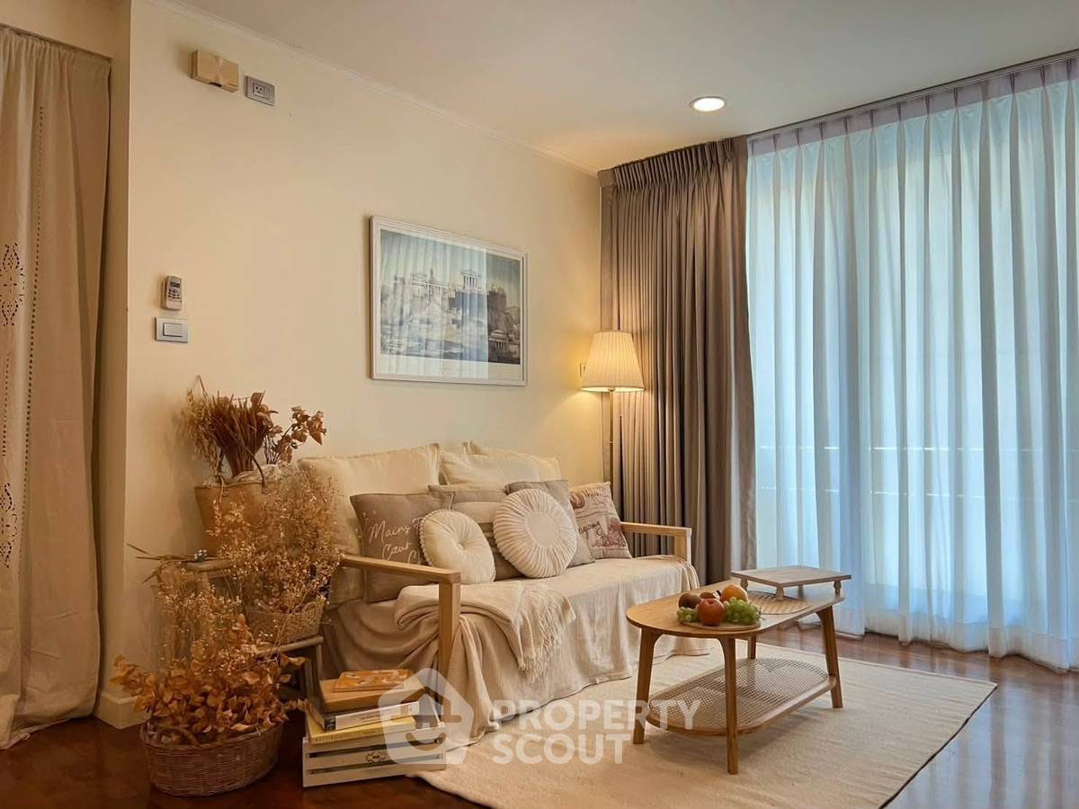 picture 2-BR Condo at Baan Siri Ruedee Condominium near BTS Phloen Chit (ID 3460059) - 1/15