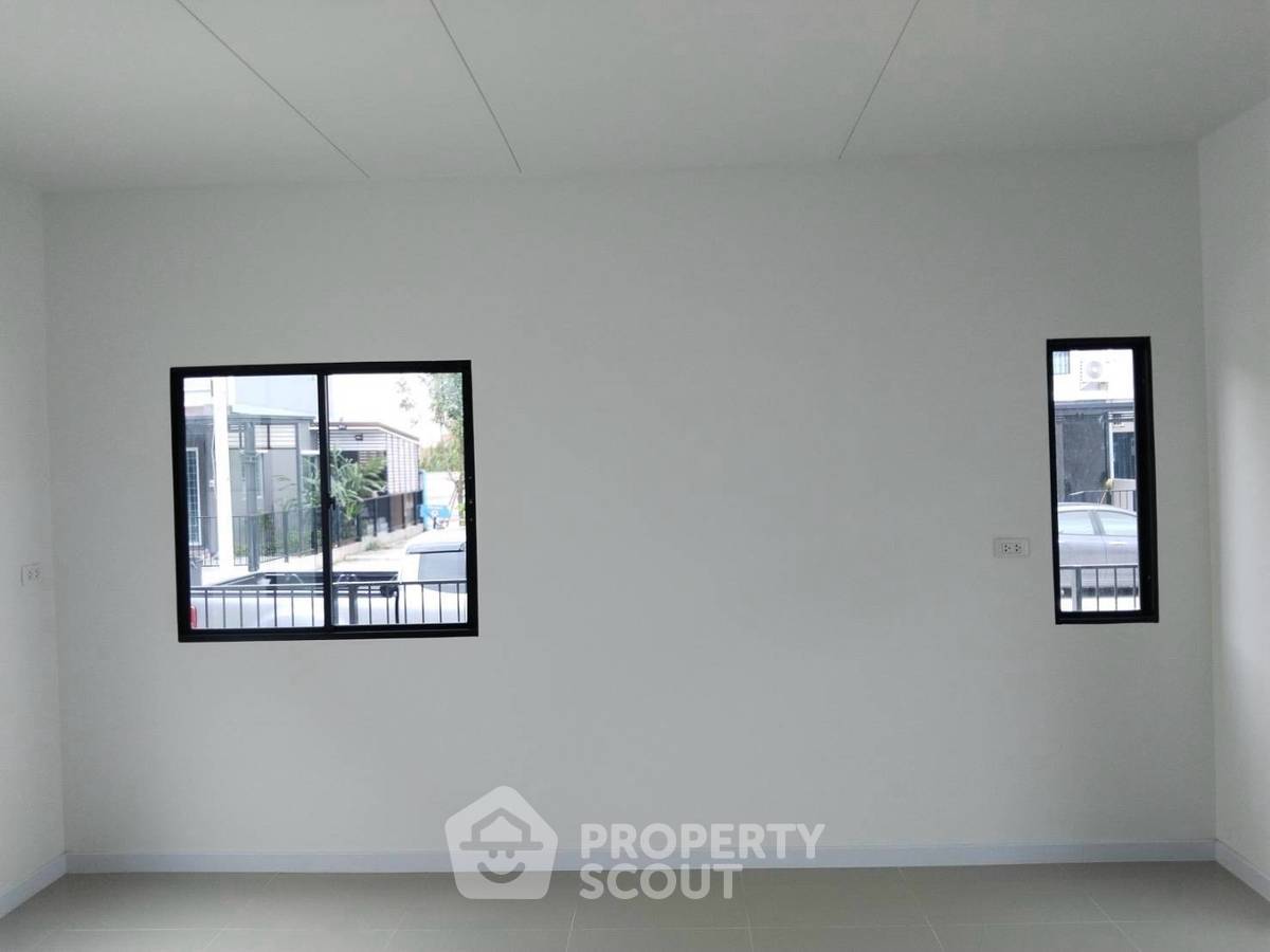 รูป ทาวน์เฮ้าส์ 3-ห้องนอน ใกล้ ท่าอากาศยานสุวรรณภูมิ (ID 3460231) - รูปที่ 7/18