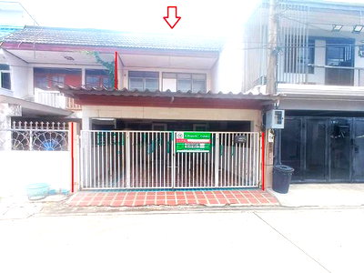 Townhouses for sale Lat Phrao Road : TOWN HOUSE 33 Sq.w. Lat Phrao Bangkok for 4.1M
