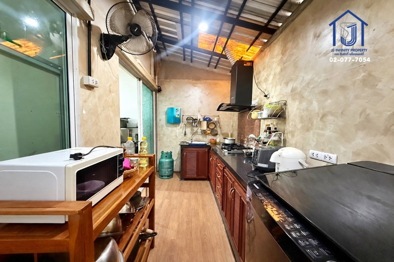 รูป ขายทาวน์โฮม 3 ชั้น หมู่บ้านเบล็ส ทาวน์ รามอินทรา 127  ใกล้ MRT, แฟชั่นไอส์แลนด์ - รูปที่ 14/16