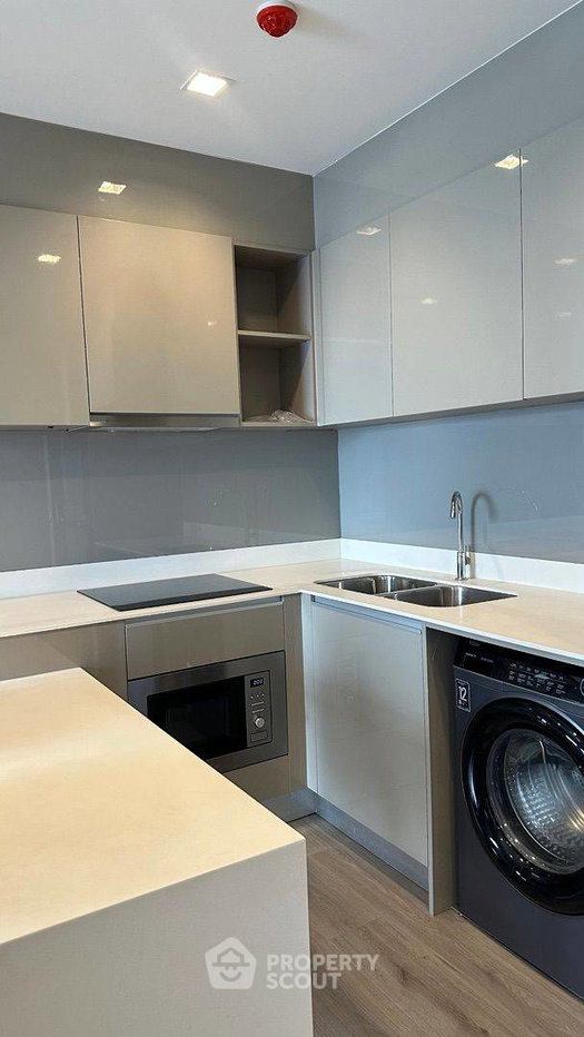 picture 42nd-Floor 2-BR The Politan Rive, MRT Phra Nang Klao Bridge (ID 3463522) - 4/5