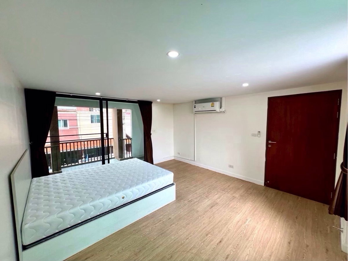 รูป 🏢✨ ให้เช่าทาวน์โฮม/โฮมออฟฟิศ 3 ชั้น หมู่บ้านลูกกอล์ฟ พรีเมียม เมืองทองธานี - รูปที่ 6/18