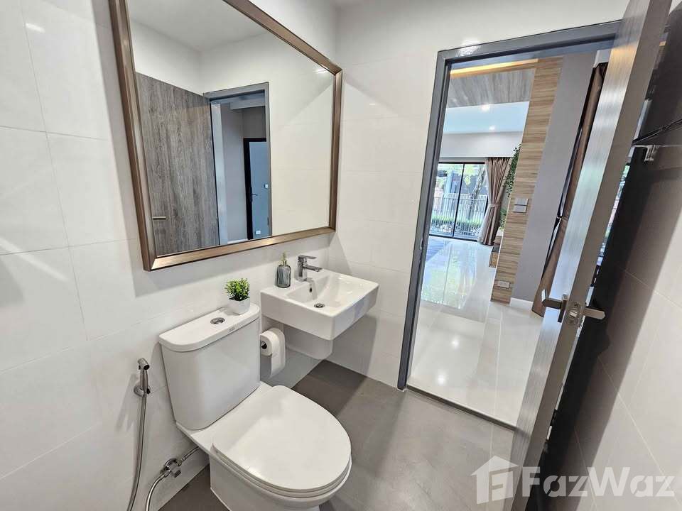รูป บ้านเดี่ยวให้เช่า 4 ห้องนอน ในโครงการ บ้านลุมพินี สวนหลวง ร.9 5621635 - รูปที่ 29/30
