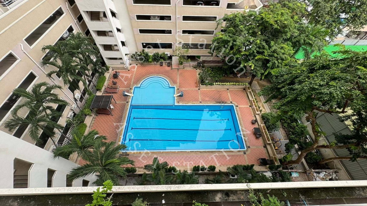 picture Saranjai Mansion | 🚄 Near BTS Nana & Terminal 21 Asok - 12/13
