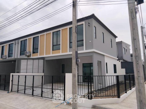 ทาวน์เฮ้าส์ 3-ห้องนอน ใกล้ ท่าอากาศยานสุวรรณภูมิ (ID 3460231)