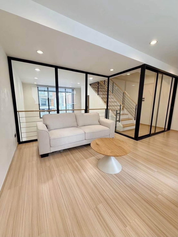 รูป LTH16384 - Pet-Friendly House for Rent | Shizen Phatthanakan 32 | 210 Sq.m. | 3 Beds | 4 Baths | 65K/Month - รูปที่ 7/8