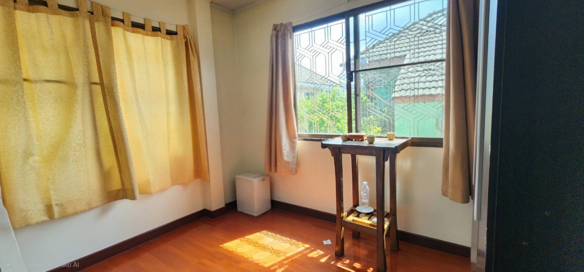 รูป ให้เช่าบ้านเดียว2ชั้น 60 ตร.วา หมู่บ้านสัมมากรคลอง7 แอร์2 3ห้องนอน 2ห้องน้ำ เข้าซอยประมาณ700เมตร .ตรงข้ามโลตัสคลอง7 - รูปที่ 14/15