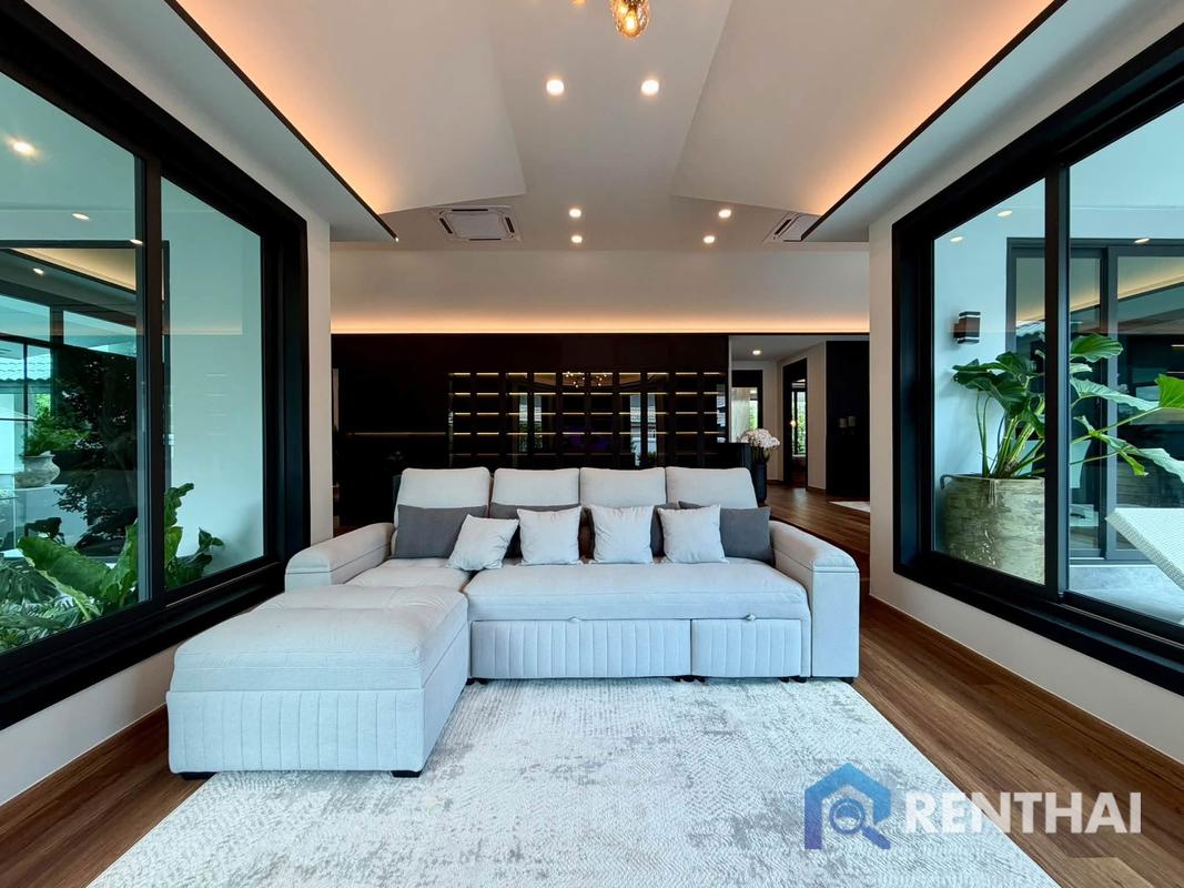 picture Modern Single-Storey Pool Villa for Rent - 5/25