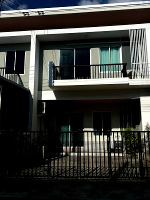 Townhouses for rent Boonthavorn Chiang Mai : 🍃 House for RENT! Townhome - Close to Town near Chiang Mai 89 Plaza , shopping mall, school , 7-11 , Fresh Market and etc.