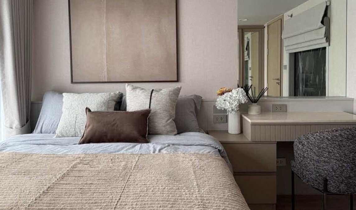 รูป LTH16337 – Duplex Condo for Rent | Culture Chula | Near BTS Sala Daeng | 57 Sq.m. | 2 Beds | 1 Bath | 60K/Month - รูปที่ 4/5