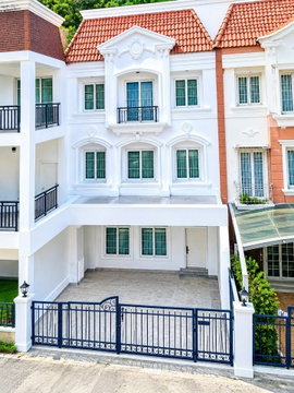 ให้เช่า Townhome หรู ราชพฤกษ์-จรัญ 13  สไตล์อิตาเลียน ถ.ราชพฤกษ์6-8 จรัญBTS บางหว้า พร้อมเฟอร์ฯ สระว่ายน้ำ