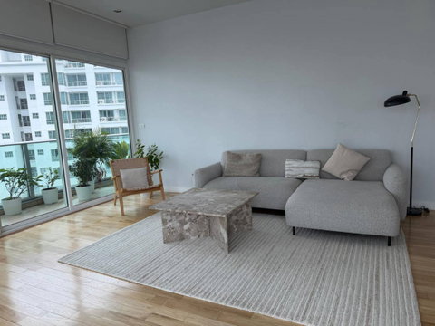LTH16385 - Luxury Condo for Rent | Millennium Residence | BTS Asok | 193 Sq.m. | 3 Beds | 4 Baths | 120K/Month