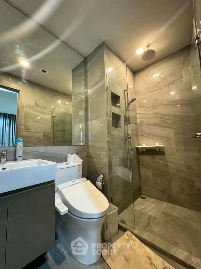 picture 40m To BTS Victory Monument: 2-BR Ideo Q Victory Condo (ID 3462858) - 12/15