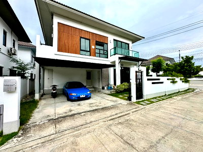 Houses for rent : Single house for rent near Bang Pu Industrial Estate.