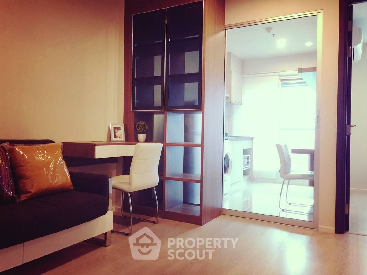 picture 1-BR Condo at Rhythm Sathorn-Narathiwas near BTS Chong Nonsi (ID 2286329) - 2/9