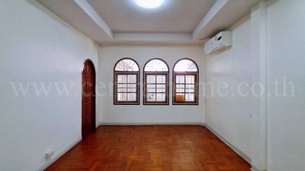 รูป บ้านเดี่ยวทำเลดี ถนนนครอินทร์ เหมาะซื้ออยู่อาศัย หรือ ลงทุนรีโนเวท - รูปที่ 20/20