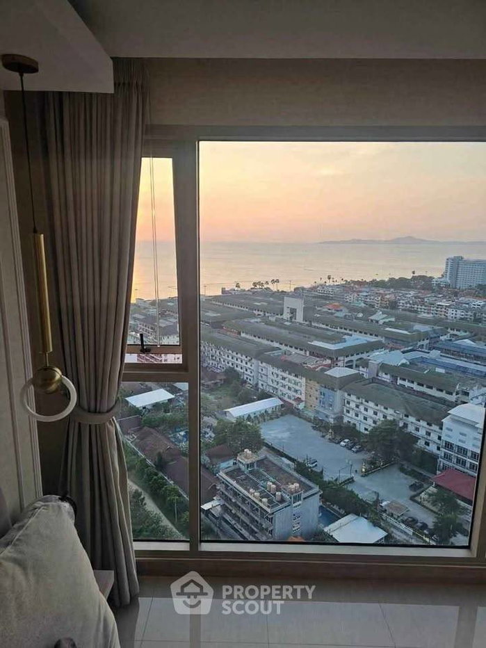 picture 25th-Floor 2-BR 86 Sqm Condo At The Riviera Jomtien (ID 3466218) - 4/16