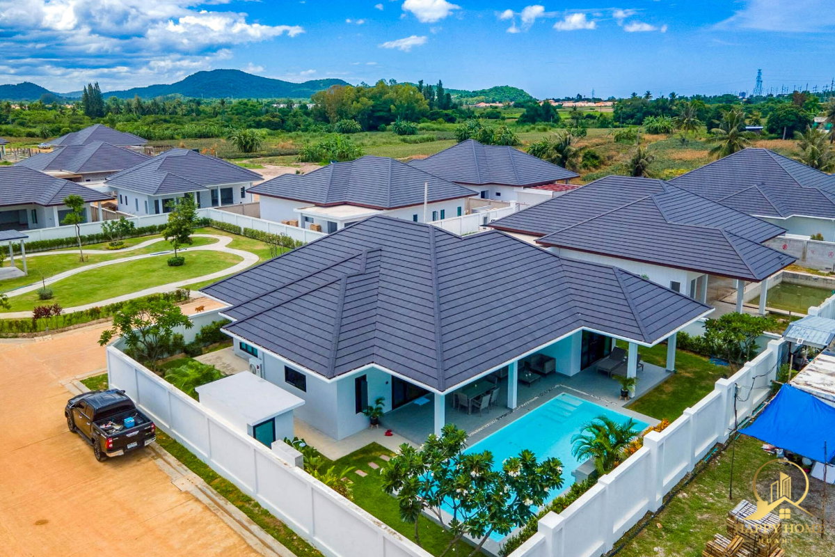 picture Luxury Pool Villa for Sale | Hua Hin Soi 112 - 50/50