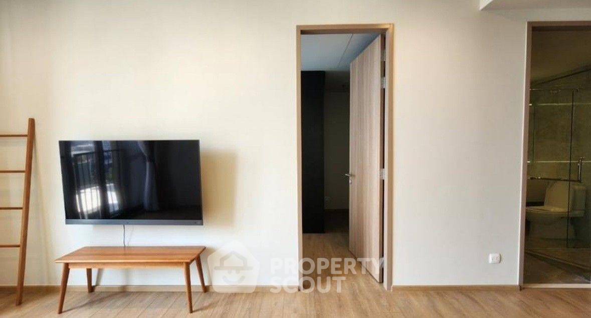 picture 1-BR Condo At Noble Around Sukhumvit 33 Near BTS Phrom Phong (ID 1857022) - 2/15