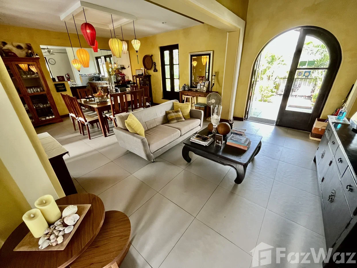 picture Beautiful Traditional Bali-Style Villa at Hunsa 6906250 - 7/51