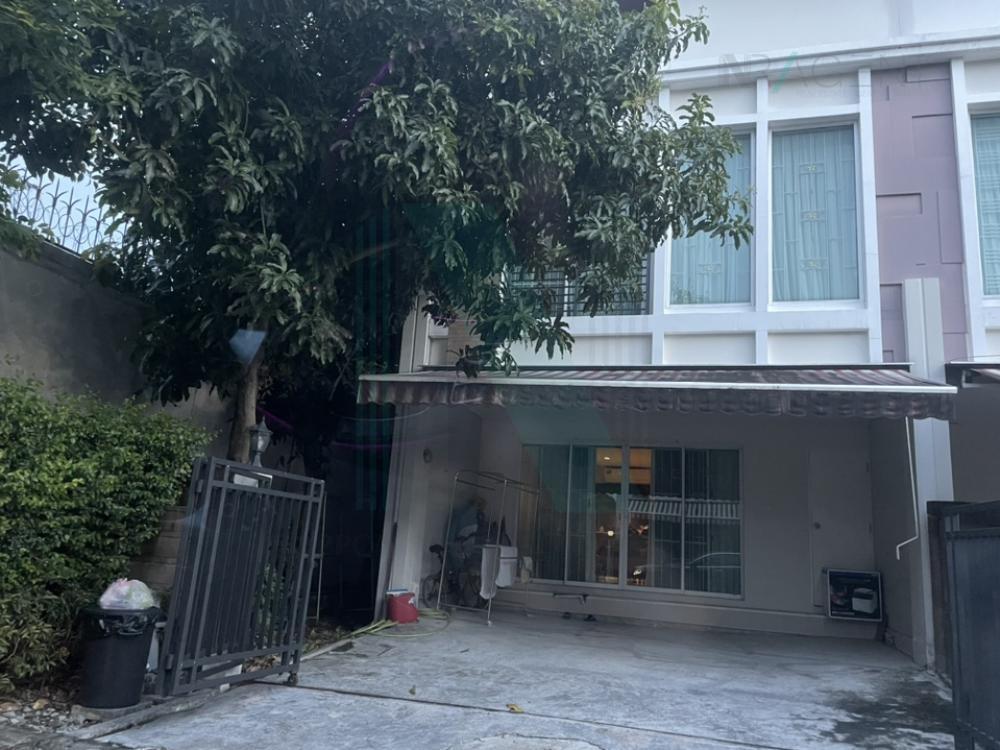 รูป ขายทาวน์เฮาส์ โครงการ บ้านกลางเมือง เอสเซ้นส์ อ่อนนุช - วงแหวน 1 ชั้น 3 ห้องนอน 2 ห้องน้ำ - รูปที่ 1/8