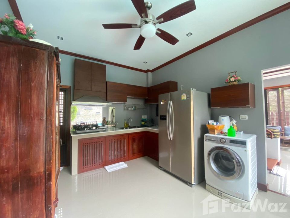 picture 3 Bedroom House for sale in Talat Nuea, Phuket 1969499 - 4/10