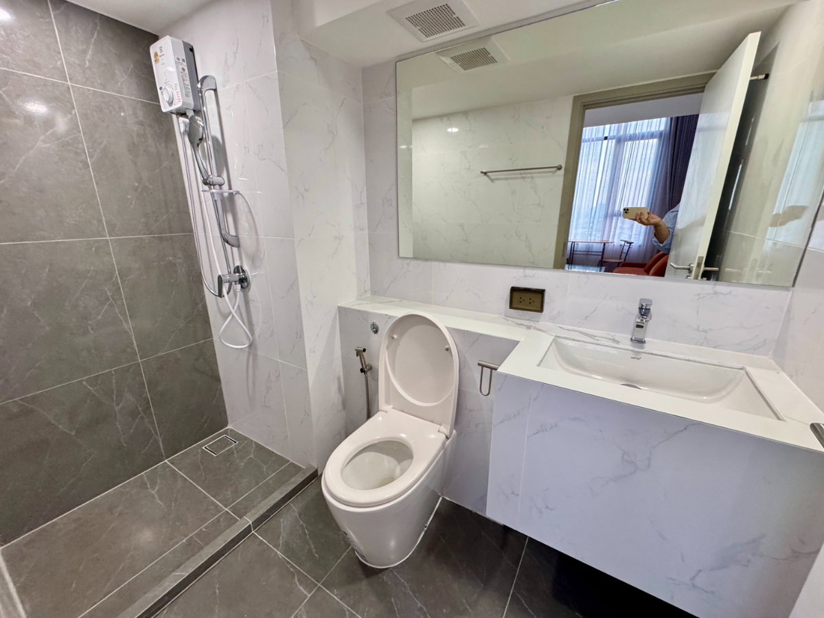 picture 💛 Ready to Move In ✔️ Duo Space 🚫 Not Pet-Friendly 📍 𝗢𝗥𝗜𝗚𝗜𝗡 𝗣𝗟𝗨𝗚 & 𝗣𝗟𝗔𝗬 𝗦𝗥𝗜𝗡𝗔𝗞𝗔𝗥𝗜𝗡 💸 Only THB 26,000/Month* - 18/27