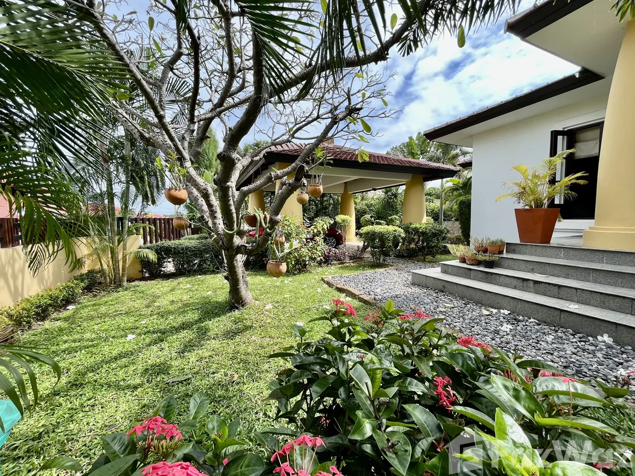 picture Beautiful Traditional Bali-Style Villa at Hunsa 6906250 - 2/51
