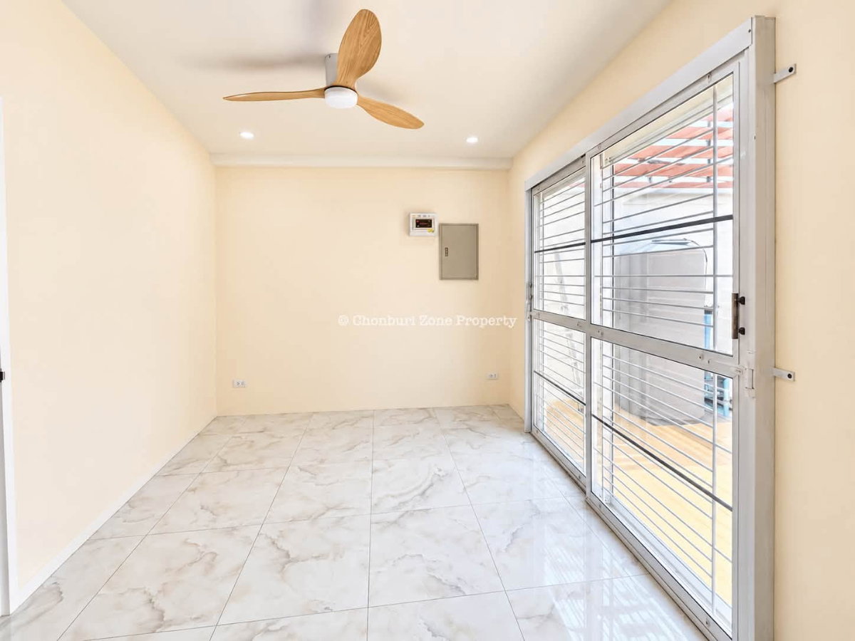 รูป ขายบ้านเดี่ยวหลังมุม 4 ห้องนอน ม.เซ็นทรัลรีเจ้นท์ ศรีราชา - รูปที่ 18/26