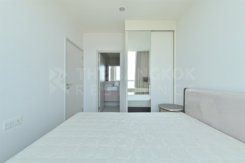 Noble Revolve Ratchada 2 Big discount, full deal near MRT Cultural Center of Thailand Station