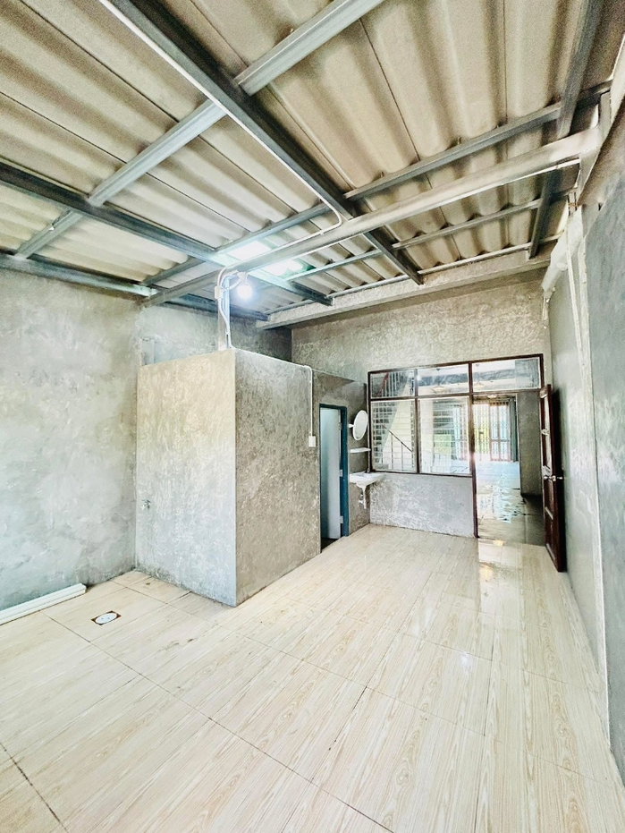 picture Newly renovated house for rent in Phanat Nikhom - 6/14