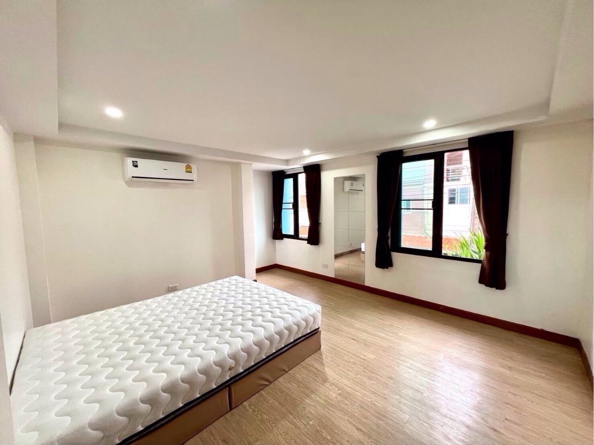 รูป 🏢✨ ให้เช่าทาวน์โฮม/โฮมออฟฟิศ 3 ชั้น หมู่บ้านลูกกอล์ฟ พรีเมียม เมืองทองธานี - รูปที่ 5/18
