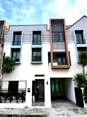 เช่าทาวน์โฮม เซฟวัน โก ศรีสมาน : 🏢✨ ให้เช่าทาวน์โฮม/โฮมออฟฟิศ 3 ชั้น หมู่บ้านลูกกอล์ฟ พรีเมียม เมืองทองธานี