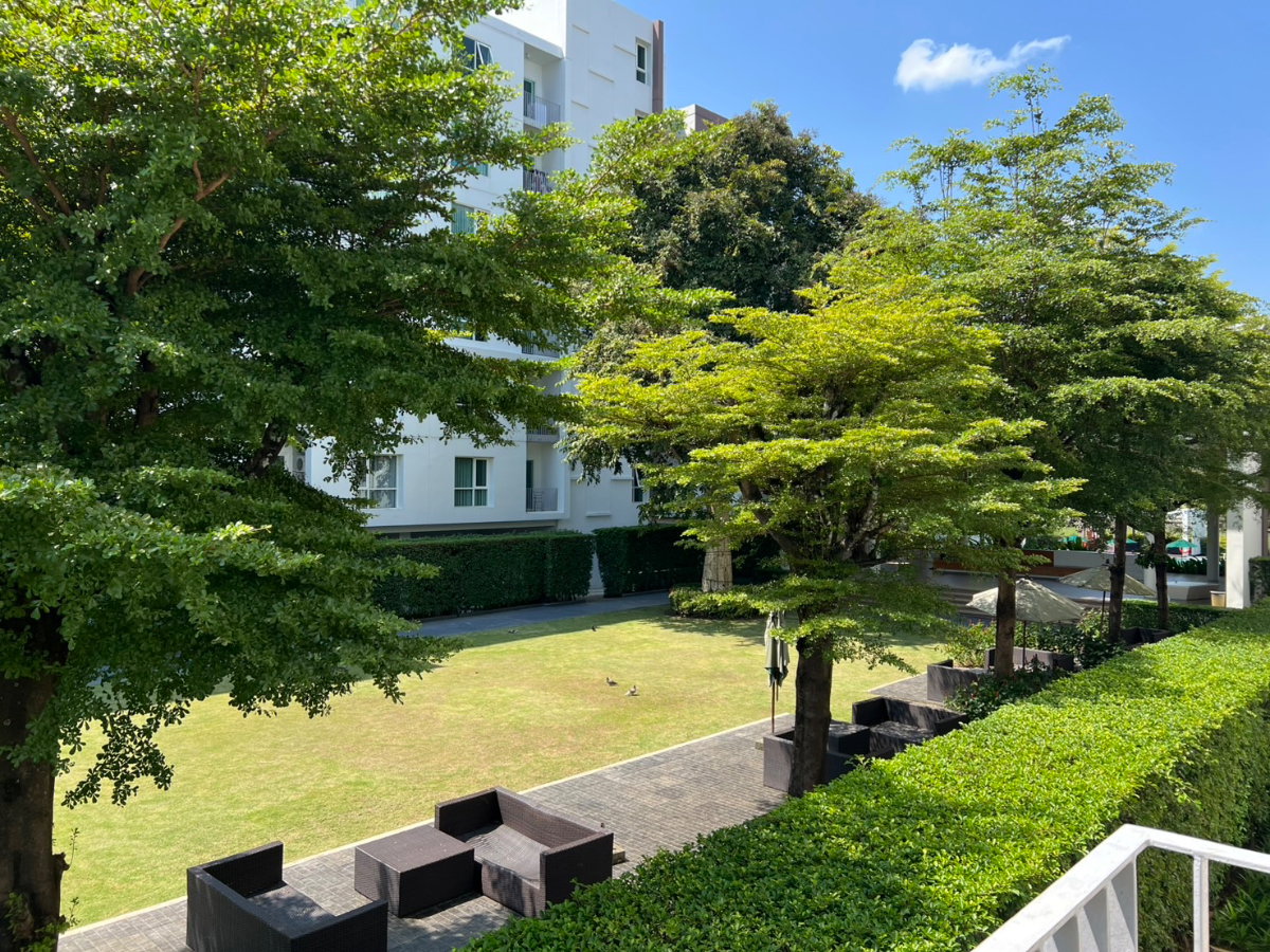 picture 🍃 Condo for RENT! at North 8 Condominium in Serene Lake ** Corner Unit ** - Private, Great Location and Good Security - 7/20