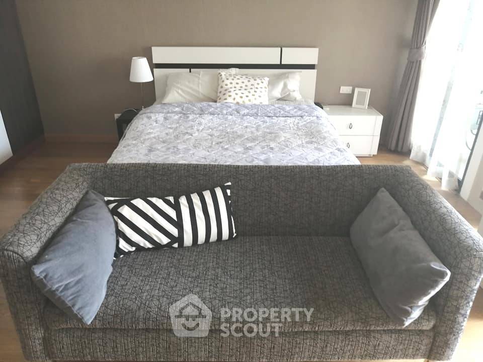 picture 1-BR Condo at Sathorn Gardens near MRT Si Lom (ID 435605) - 6/8