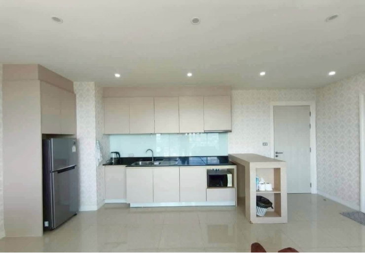 picture Condo for sale in Pattaya - Phra Tamnak Hill, pool view - 3/10