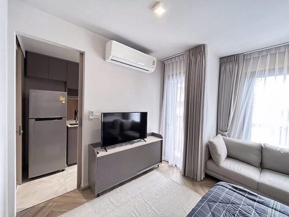 picture For Rent: Chapter Thonglor, 29 sq.m., 1 Bedroom, 6th Floor, Building A, Separate Enclosed Kitchen, Built-in Furniture - 8/10