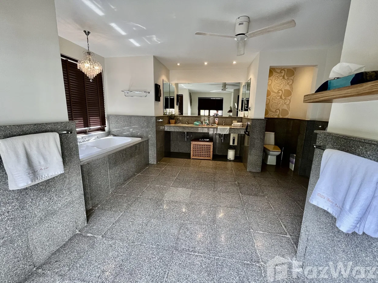 picture Beautiful Traditional Bali-Style Villa at Hunsa 6906250 - 28/51