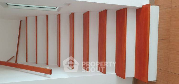 รูป ทาวน์เฮาส์ 3 ห้องนอน เลี้ยงสัตว์ได้ ที่ M Life (Bang Khae-Sathorn) (ID 3464195) - รูปที่ 4/9
