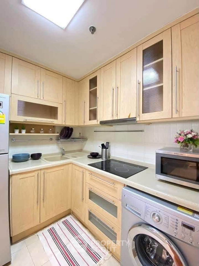 picture 3-BR Condo at River Heaven Chareonkrung in Bang Kho Laem (ID 3462560) - 2/15