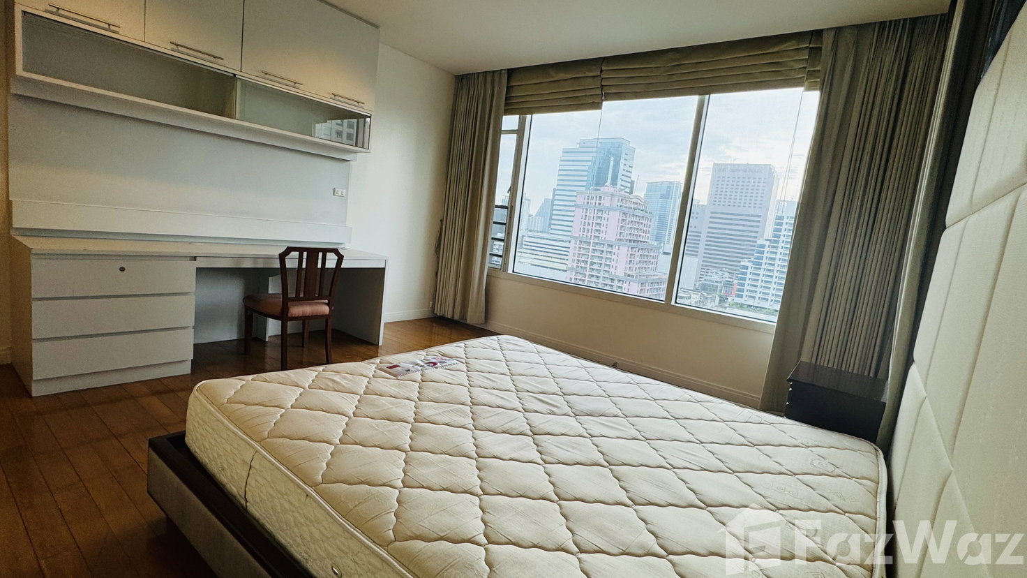 picture 3 Bedrooms for Rent at The Royal Saladaeng 1935732 - 11/27
