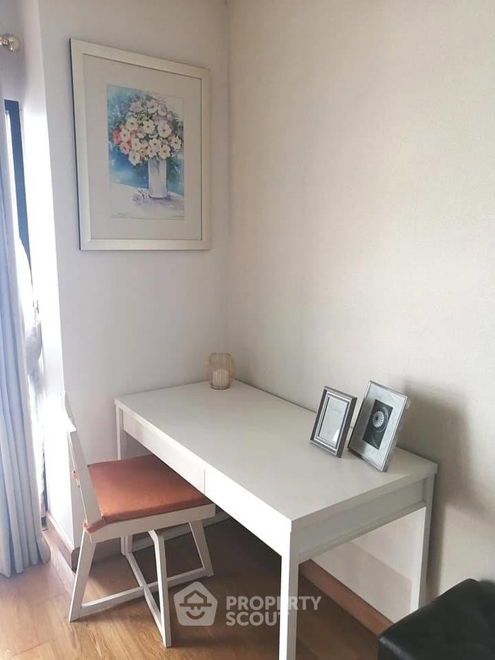 picture 1-BR Condo at Sathorn Gardens near MRT Si Lom (ID 435605) - 3/8