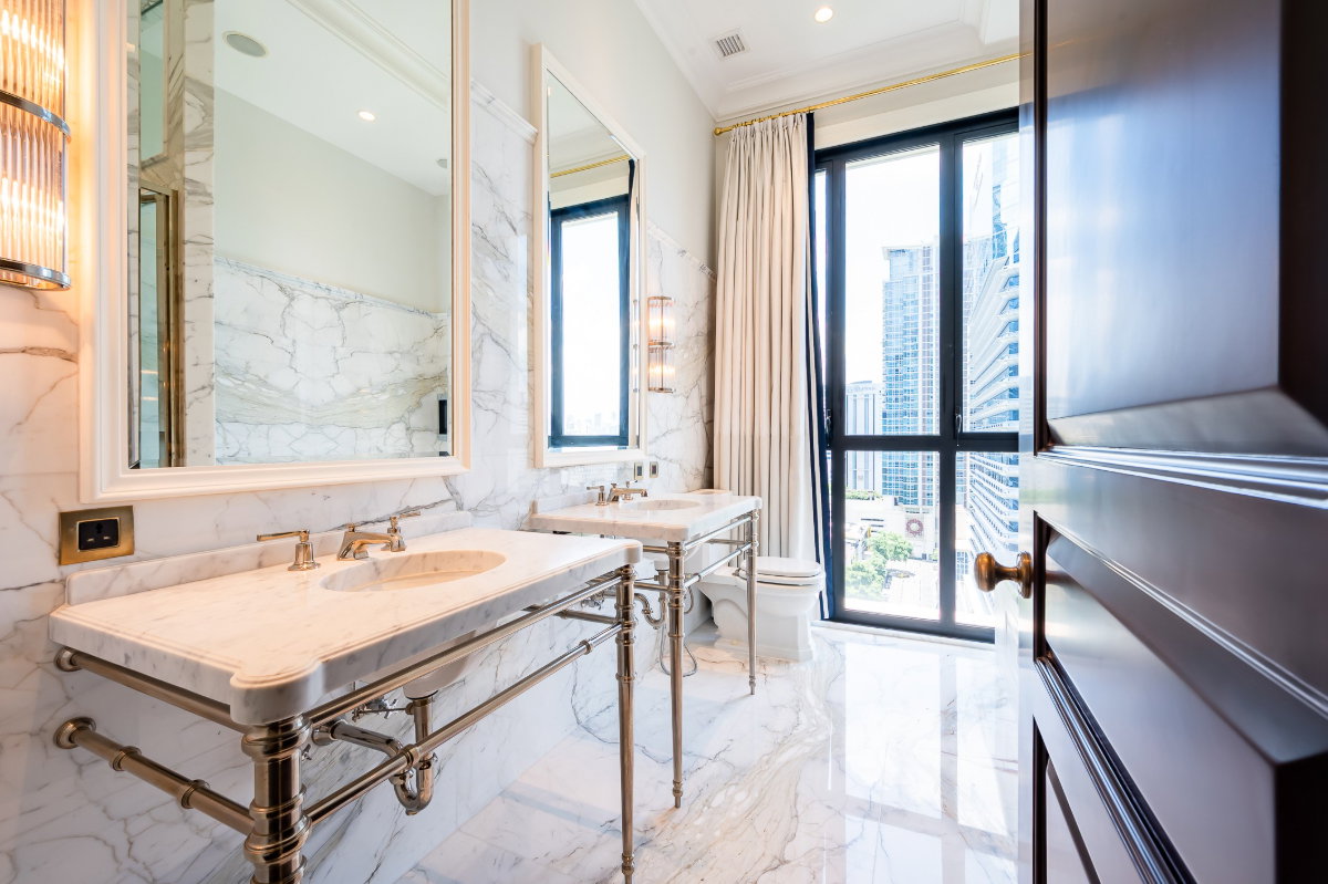 รูป LTH16310 – Luxury Condo For Rent | 98 Wireless | Near BTS Phloen Chit | 132.57 Sq.m. | 2 Beds | 3 Baths | 320K/Month - รูปที่ 4/6