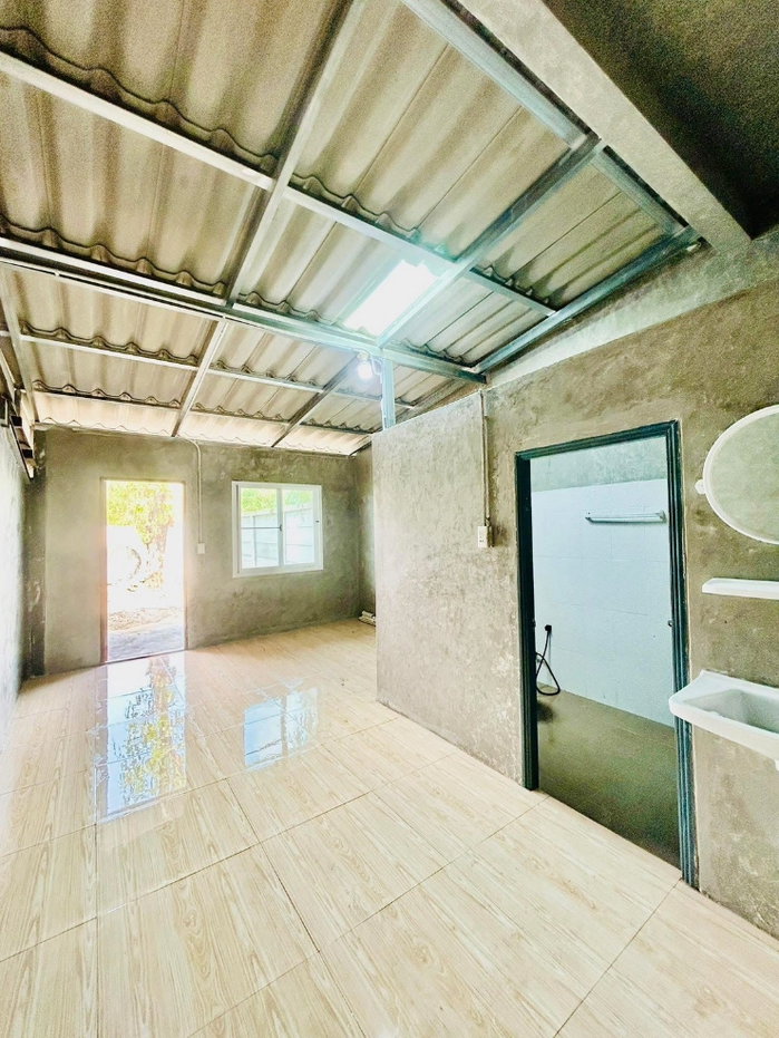 picture Newly renovated house for rent in Phanat Nikhom - 5/14
