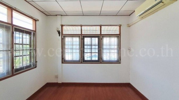 รูป บ้านเดี่ยวทำเลดี ถนนนครอินทร์ เหมาะซื้ออยู่อาศัย หรือ ลงทุนรีโนเวท - รูปที่ 15/20